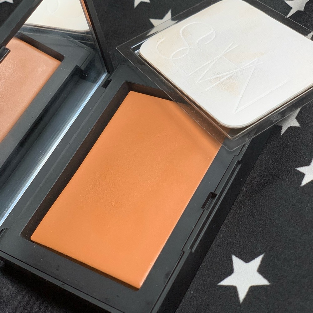 NARS “SUNSTONE” Light Reflecting Powder - NWOT